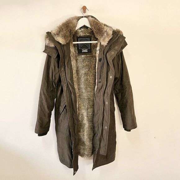 Aritzia TNA Chamonix Army Green Faux Fur Lined Parka - Picture 2 of 11